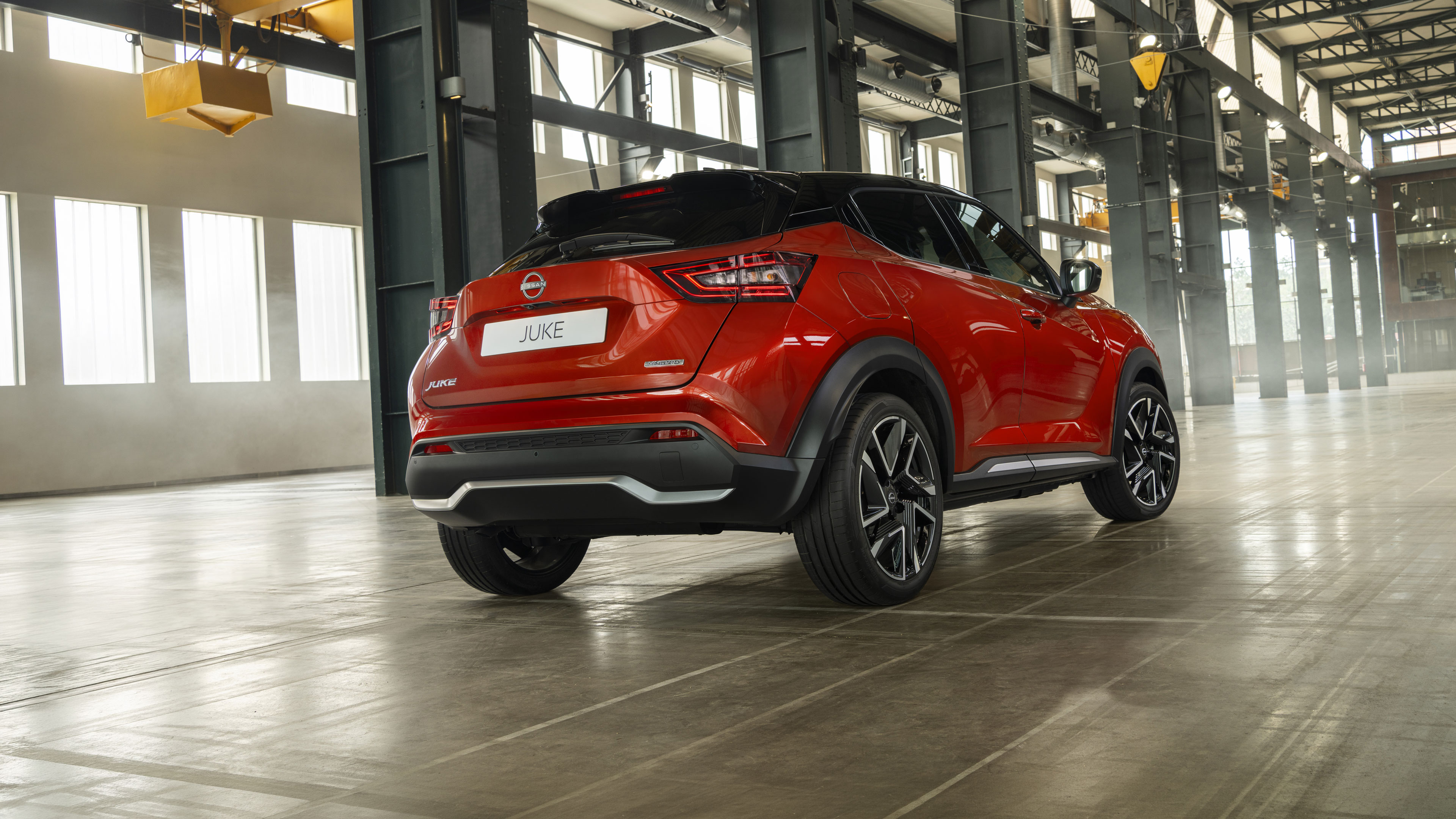 Nissan JUKE exterior rear design video loop